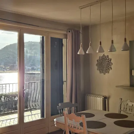 Apartament Le Combo Quai 84, Maison Et